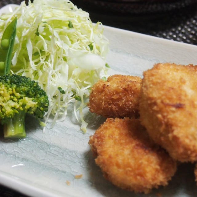 わさびソースでいただくマグロのレアフライ　　えんどう豆入りおからの炊いたん
