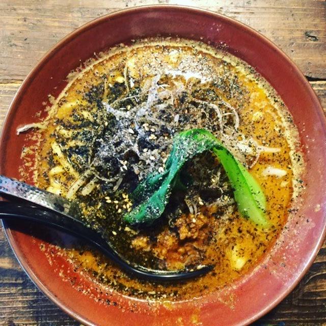 カレーつけ麺しゅういち 黒ごまカレー担々麺 塩味スープのキッズラーメン