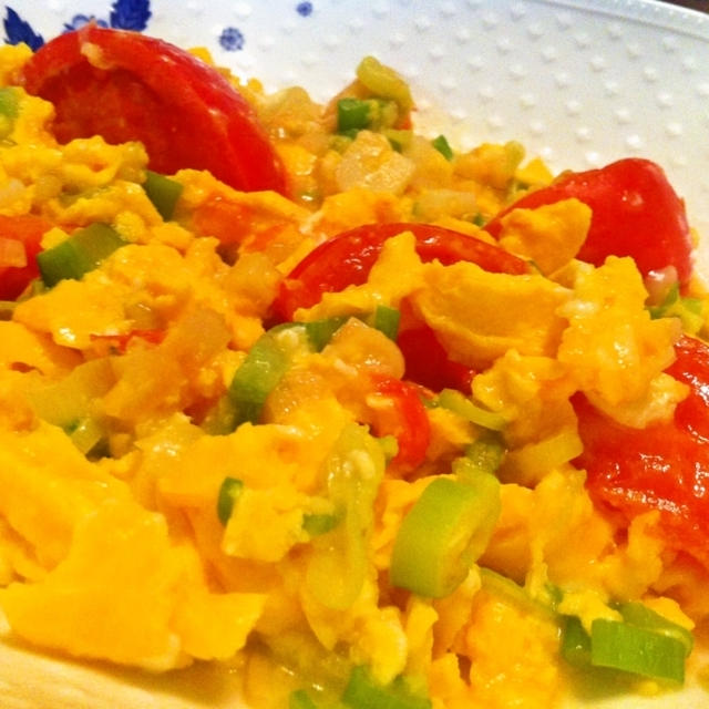 炒めたトマトが美味しい。ごはんがすすむ「たまごとトマトの中華風炒め」
