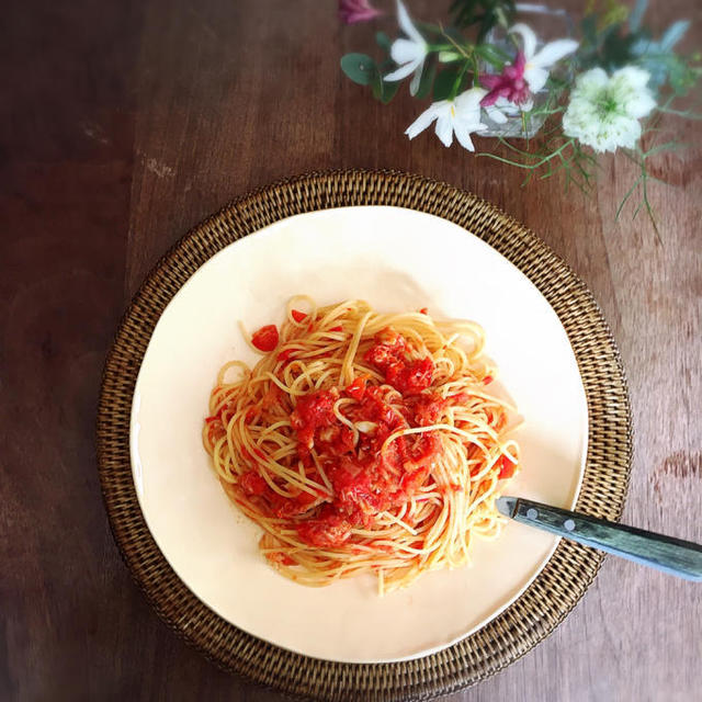 基本のトマトソース　で　カニトマトソースパスタ