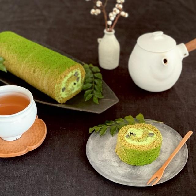 抹茶と甘納豆のロールケーキ
