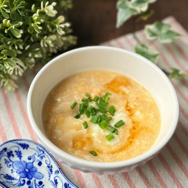 簡単・時短レシピ！餃子の皮のとろとろたまごスープ