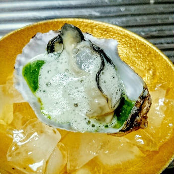 謹賀新年②！皆さま今年もよろしくお願いします。福岡県の唐泊恵比須牡蠣！