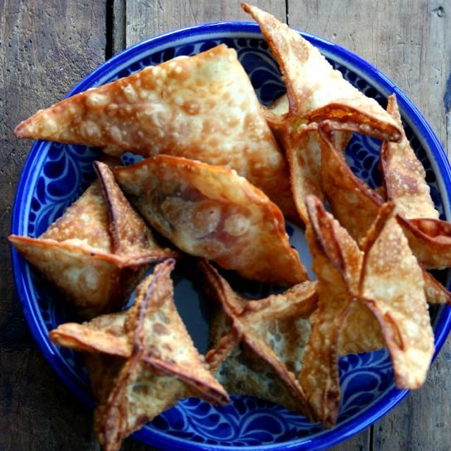 Fried Wontons Three Waysワンタン皮deパイ – クリームチーズあんこ・こけももクリームチーズ