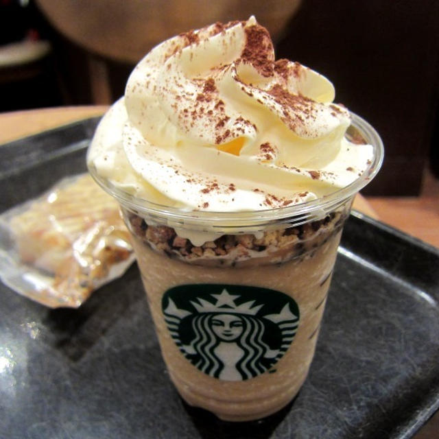 スタバ☆ティラミス フラペチーノとレモンスクエアケーキ