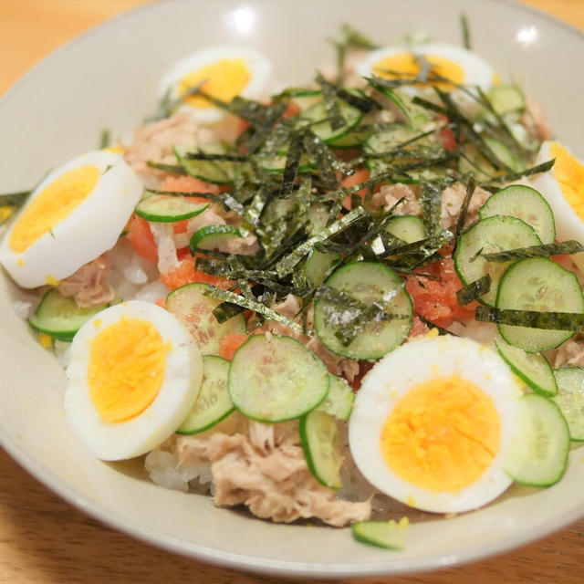 【レシピ】派手さはないが地味に美味しい「明太ツナ寿司」で、ひな祭り