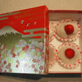 富士桜の素敵な菓子箱には・・・