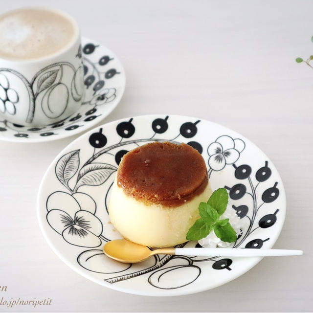 本日のおやつ。(プリンではないw) と 出してみた。