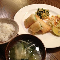 コールスローサラスパとタラモ春巻き☆「マ・マー　早ゆでサラダスパゲティ＆たらこクリーム使用」