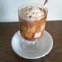 牛乳寒天入りアイスコーヒーのフロート