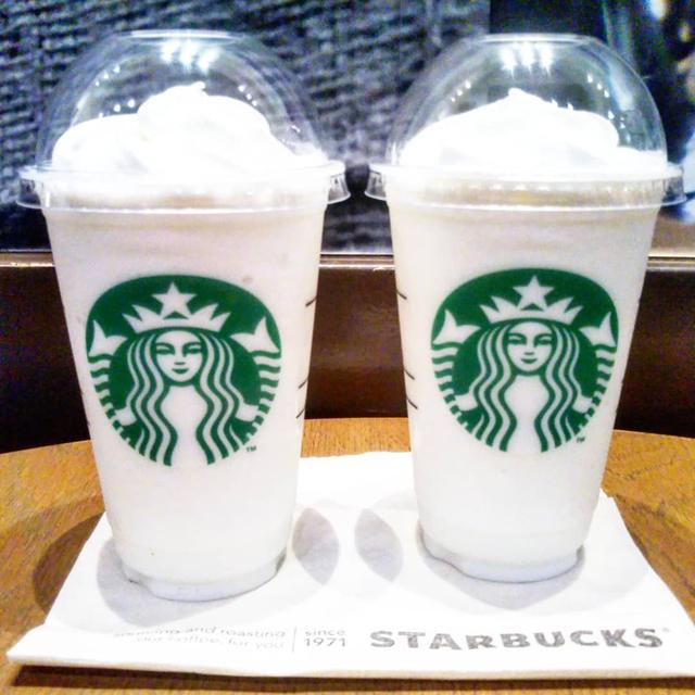 スタバで子どもとバニラクリームフラペチーノ♪Share your moments 