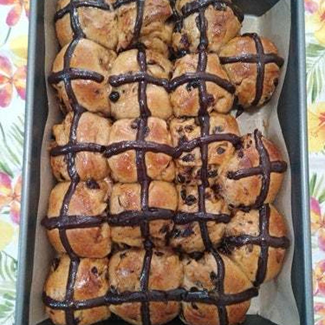 ＼✞Happy Easter✞／チョコxドライフルーツのホットクロスバンズ(=^・^=)♥