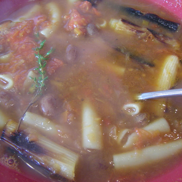ウズラ豆とマカロニのカレースープ
