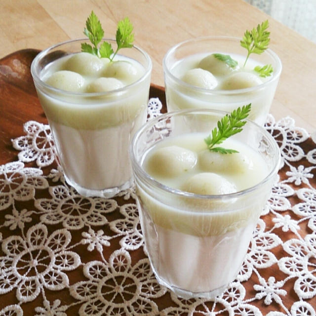 メロンカルピス白玉でお月見とお豆腐シフォン♪