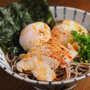 鶏むね肉のラー油蕎麦、フーディストノート連載