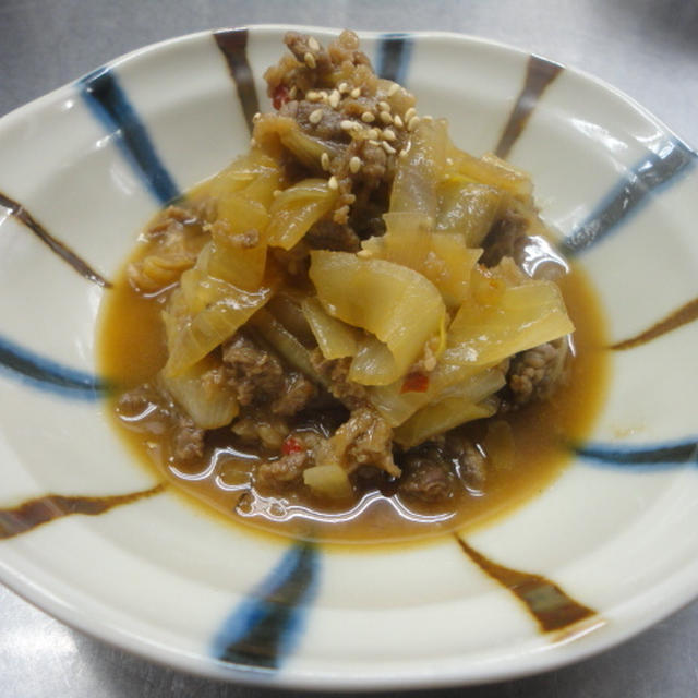 今日は食感☆ご飯がドンドンすすむ君！　牛肉と玉ねぎのバラ焼 c/w 楽しいひととき。