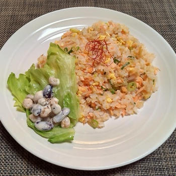 こっちのが好きかも☆レシピを変更してみた鮭炒飯♪☆♪☆♪