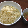 朝の麺は「ごまだれつけめん」