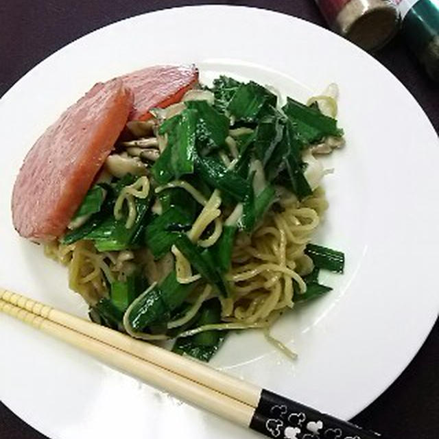 香菜が見つからない夜にも！香り炒麺(チャオメン)