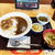 牛カレー並盛おしんこセットにニンニクの芽トッピング  〜すき家〜