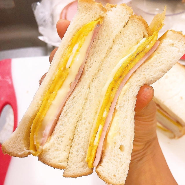 おやつはスーパーサンドウィッチです！！