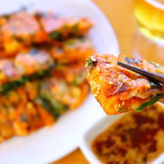 【韓国料理】もちもち食感の豚キムチチーズチヂミの作り方レシピ