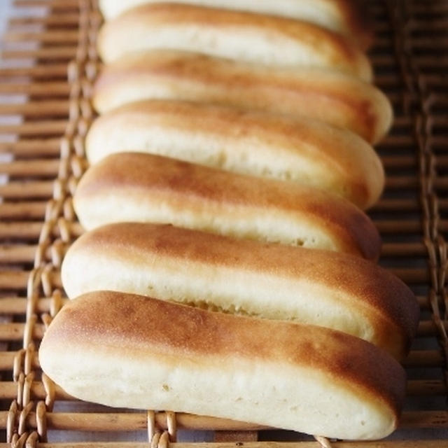 スティックパンとお芋なパンを試作中。