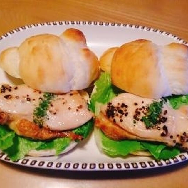 くるりんパン♪チキンタツタサンド♪チョコチップシュガー♪
