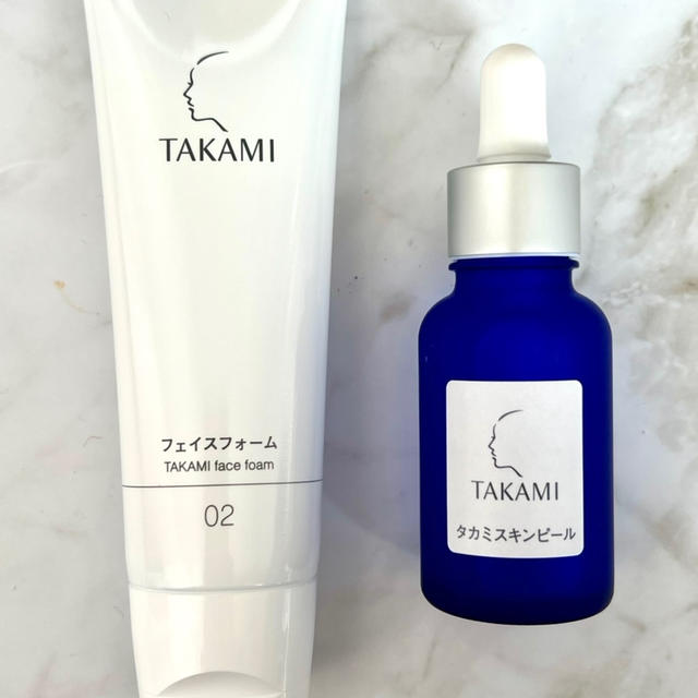 タカミスキンピール・タカミフェイスフォーム　肌の生まれ変わりに寄り添う角質化粧水と洗顔料