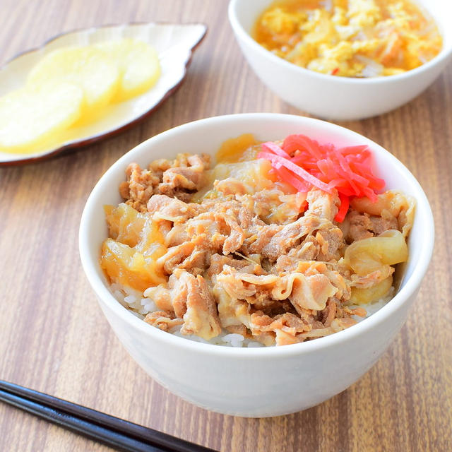 圧力鍋でとろとろ！豚バラ玉ねぎ丼のレシピ