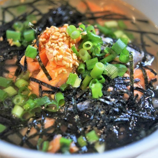 ■簡単に昼夜ご飯【市販の掻き揚げで餡かけ丼／鮭茶漬け】
