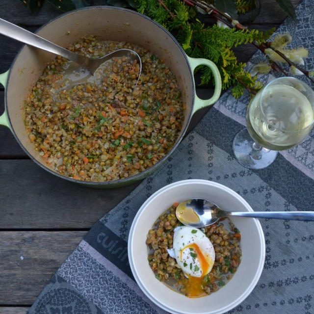 Lentil and Egg Stew レンズ豆の煮込みとポーチドエッグ