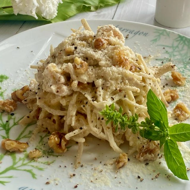 腸活に！ヨーグルト風味のごぼうとささみのサラダ