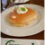 Cinnamon'sのグァバシフォンパンケーキとレッドベルベットパンケーキ（表参道シナモンズ）
