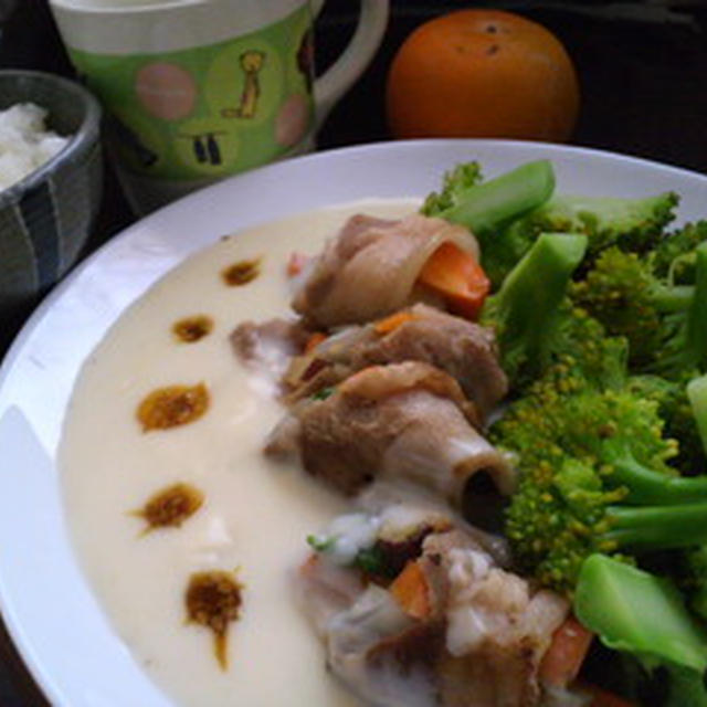 にく野菜まき巻き　とブロッコリーのホワイトソース　by浅漬タレ,焼肉タレ