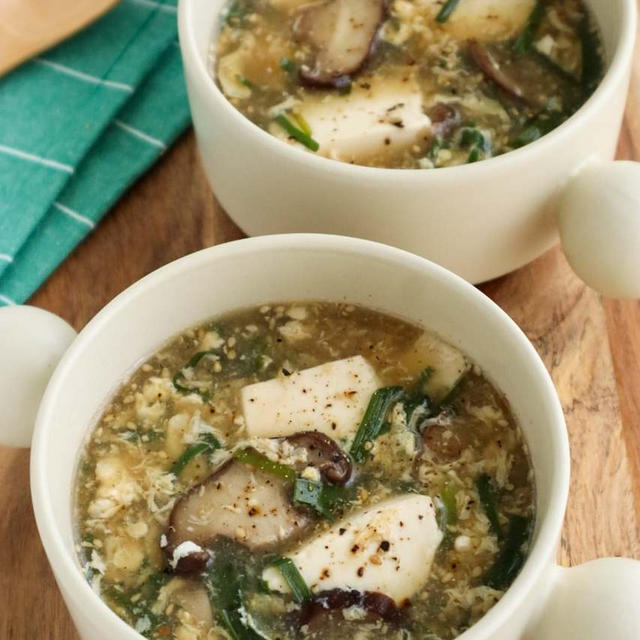 ＊【フーディストノート】あったか汁物の定番！「にら豆腐スープ」おすすめレシピ5選 掲載＊