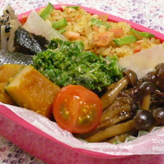 ブリの塩麹焼き＆鶏手羽元のソース煮弁当