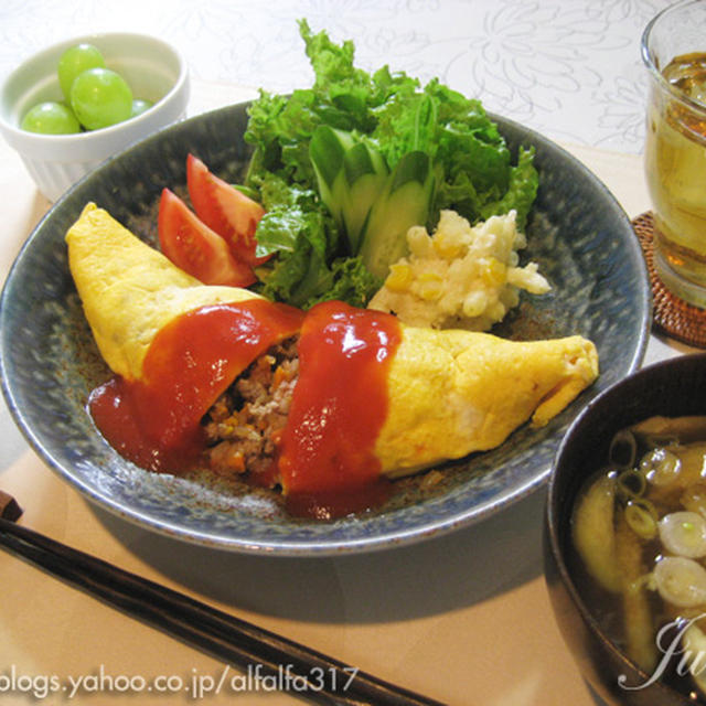 ひき肉オムレツ定食