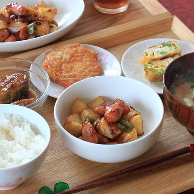 ちゃぶ台で食べるご飯☆離れ離れの誕生日会？