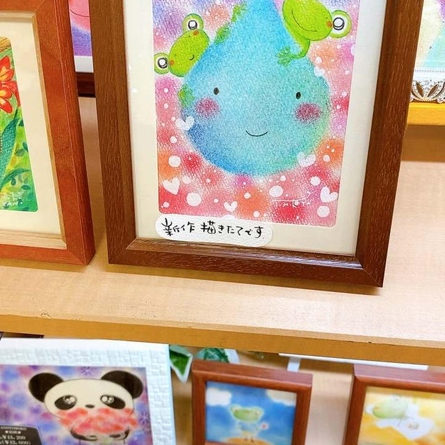 新作【カエルの絵】水滴とカエルさんが絶妙❤️❤️❤️髙島屋泉北店展示会開催中