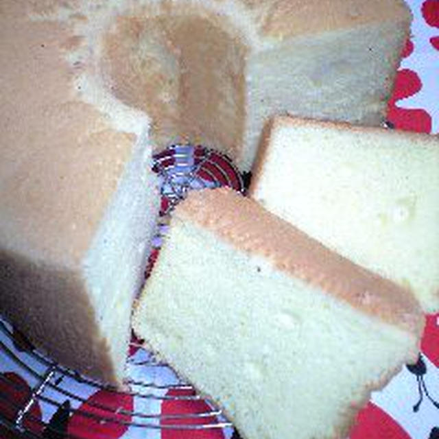 小嶋ルミさんのバニラシフォンケーキ