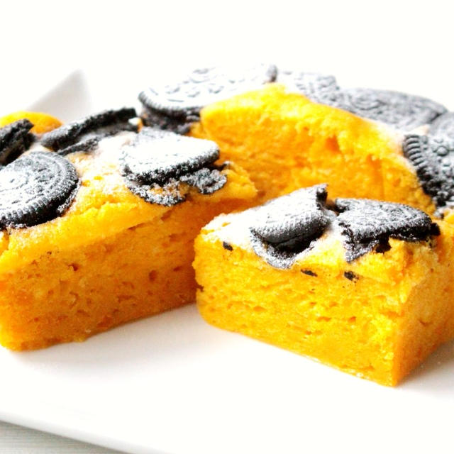 ハロウィンの簡単レシピ！もちもちカボチャとザクザクオレオの蒸しケーキのレンジで簡単作り方。