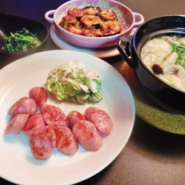 山芋団子と豚肉の鍋と茄子のムサカ風など