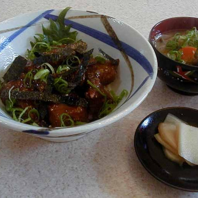 鮪漬け丼
