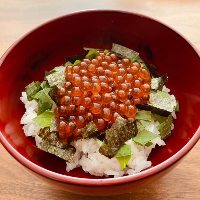 イクラ丼 ♪