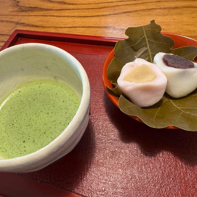 【柏餅　こしあん味噌あんどっちが好き？　メルカリ出品に励むGW】