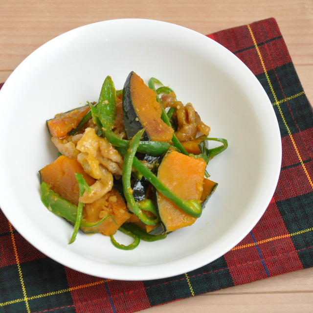 【節約おかず】冷めてもおいしいハマる味♡かぼちゃと豚肉のみそ炒め