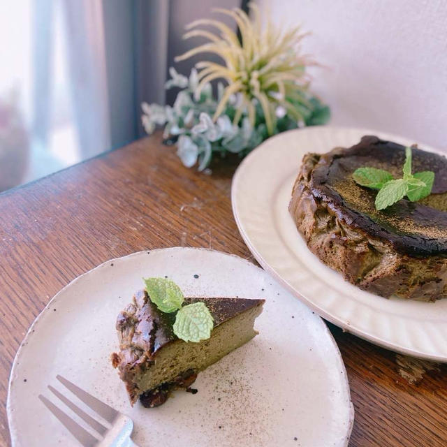 米粉のほうじ茶と小豆のバスクチーズ^_^