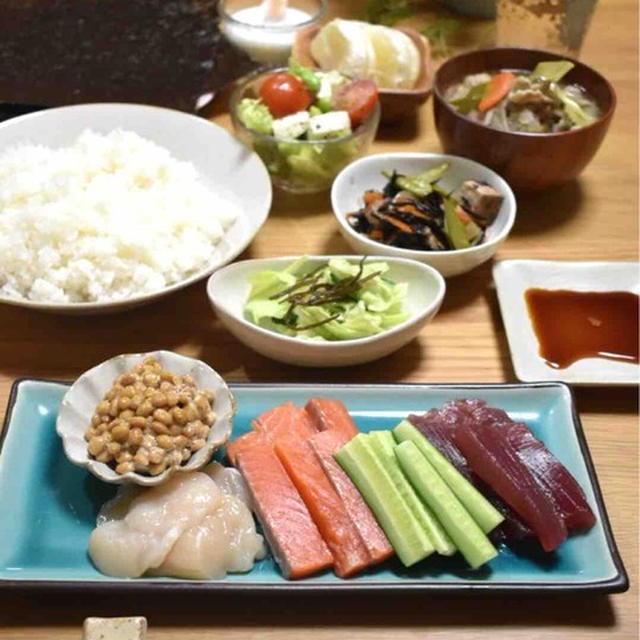 今年の恵方巻きは自由に！これも成長？食べ方の違い。