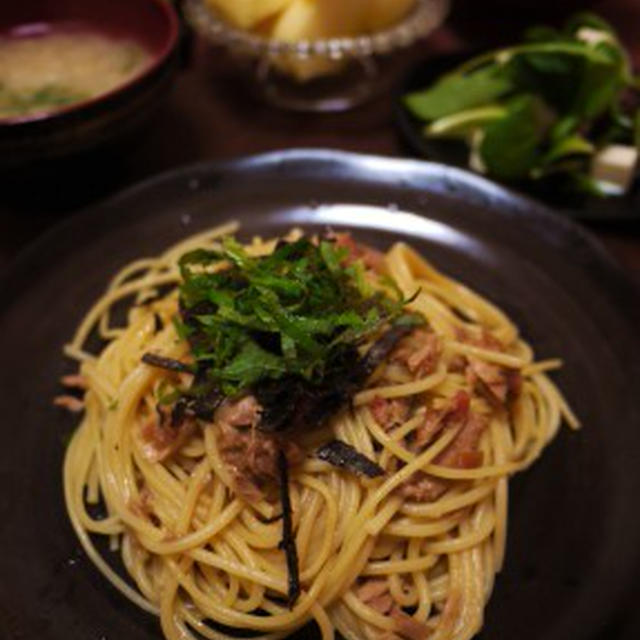 たまには和カフェ気分＊　～梅干とツナの和風パスタ　＊レシピ＊